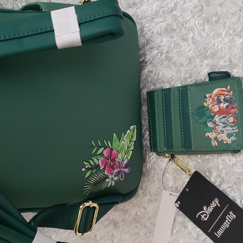 NWT Loungefly Peter Pan Captain Captain Hook mini backpack and wallet set - Picture 5 of 16